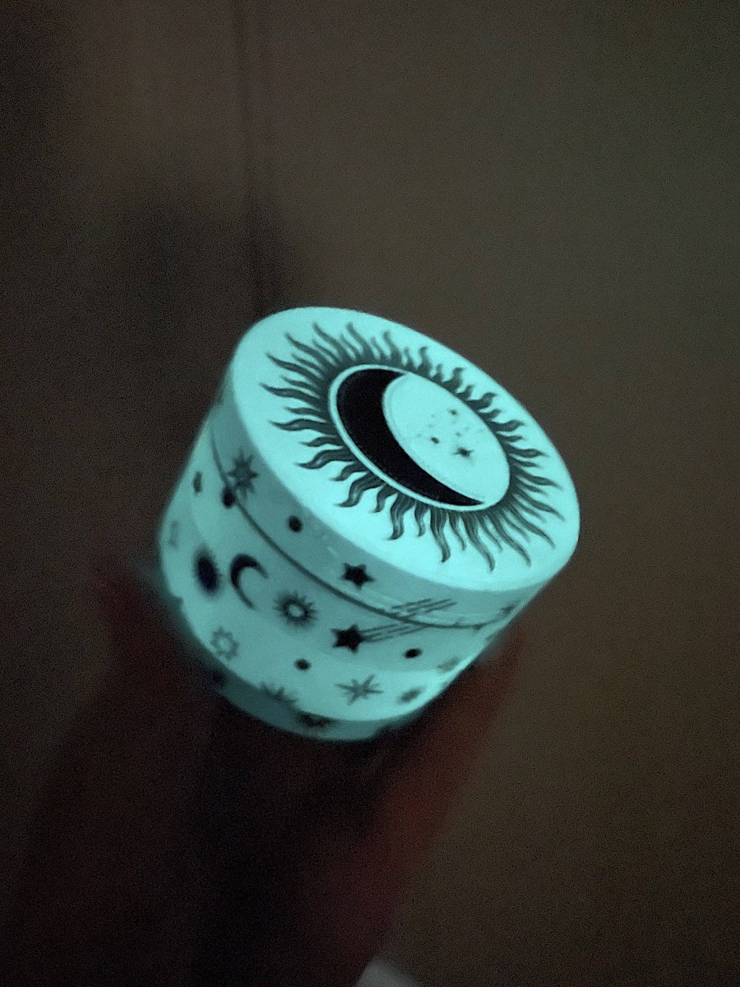 CELESTIAL GRINDER PURPLE (glow in the dark)