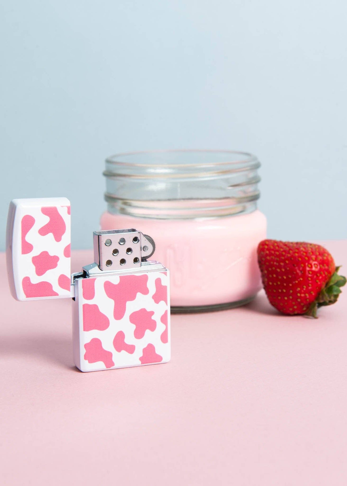 PINK COW LIGHTER